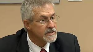 Weakened bilingual requirements for paramedics violates languages act, says  commissioner