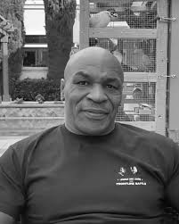 Boxing legend recovers from hip surgery