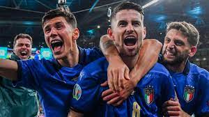 Italy are the champions of europe. At9tvntpevppum