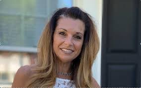 Nicole Cavalier's Instagram, Twitter & Facebook