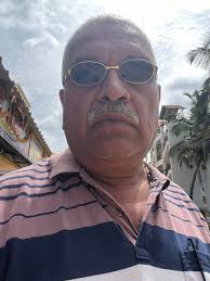 Introduction and photo sharing in a senior citizens group