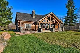 From 13 cabin rentals to 42 house rentals, find a unique house rental for you to enjoy a memorable holiday or a weekend with your family and friends. North Shore Luxury Cabin By Gooseberry Falls Castle Danger Updated 2021 Prices