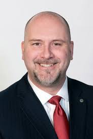 Runkle, Spinella promoted to EVPs at Webster Bank