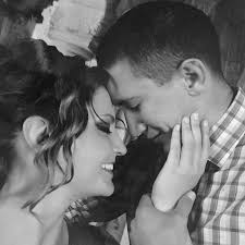 Robert Vicars and Kellie Hampton's Wedding Website