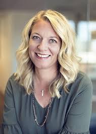 Crystal Kirkley's Instagram, Twitter & Facebook