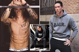 | next poll >> loading. Fernando Torres To Snub 200k A Week Mexico Move And Sign New Atletico Madrid Deal As He Launches Modelling Career