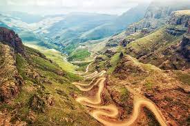 Lesotho has a dry, temperate climate, with mean temperatures of 21°c (70°f) in summer and 7°c 7 rivers and waterfalls. Ganztagiger Sani Pass Und Lesotho Tour Von Durban In 4x4 2021 Tiefpreisgarantie