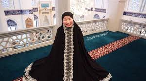 Arisa health brought together 4 of arkansas' leading behavioral health providers to form the state's premier integrated behavioral health system. Kisah Nur Arisa Maryam Gadis Jepang Mualaf Ditolak Ibu Hingga Sang Nenek Ikut Bersyahadat Serambi Indonesia