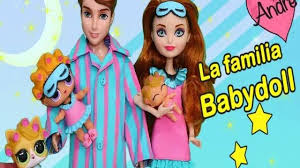 Los jugadores de league of legends interpretan el rol de invocador, entidad capaz de invocar campeones de un rico universo de fantasía que luchan entre sí en batallas estratégicas de. A Jugar Tv La Familia Lol Babydoll Y Su Rutina De Noche Munecas Y Juguetes Con Andre Para Ninas Y Ninos Facebook