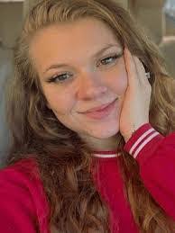 Isabella Blevins's Instagram, Twitter & Facebook