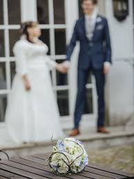 Brautstrauss Aus Seidenblumen Kunstblumen Hochwertig Und Exklusiv Rustikal Und Eleganter Stil Handarbeit Amazo Seidenblumen Kunstblumen Brautstrausse