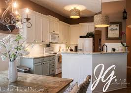 So this post will hopefully show you that you can update the look of your cabinets without painting them… update builder grade cabinets: How To Remodel Your Builder Grade Kitchen On A Budget