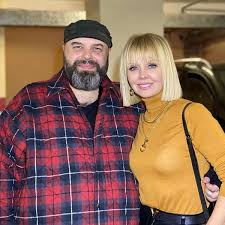 Все новинки музыки 2021 года на. Maksim Fadeev I Pevica Valeriya Obyavili O Nachale Tvorcheskogo Sotrudnichestva Vokrug Tv