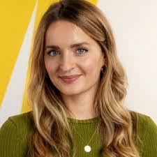 Shirley Plank's Instagram, Twitter & Facebook