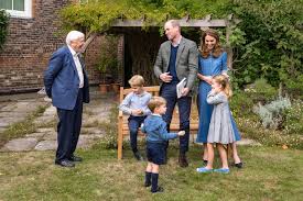 Prince william arthur philip louis, born on june 21, 1982, is the eldest son of prince charles and the late princess diana. Prince William Duchess Kate Share Photos Of Family With Attenborough