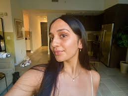 Female nursing student seeks roommate for 2-bedroom downtown