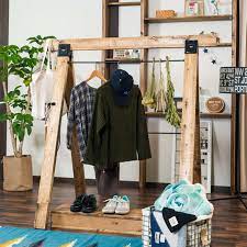 私にもできる ソーホースブラケットで作るハンガーラック 静岡ライフを自由に楽しく 女性のための地元満喫メディアwomo ソーホースブラケット ソーホース ハンガーラック diy