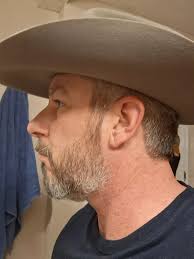 May God bless all those who love Him and make their homes full of sweetness  and happiness in May! Amen!