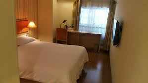 213 pushan road, zhabei district in jing'an, 3.9 miles from the center of shanghai. Home Inn Shanghai Pudong Airport Chenyang Road Prices Photos Reviews Address China