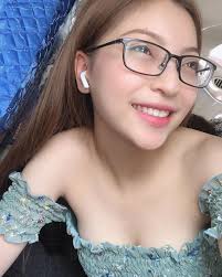 Động thái bất ngờ của Nhật Lê đáp trả việc Quang Hải có bạn gái mới