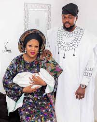 A video which emerged online by the actress's fan page, captured toyin abraham and her husband jamming to some tunes of olamide's song romantically. It Has Always Been My Prayer To Marry An Actor Toyin Abraham Speaks On Her Marriage Talk Of Naija