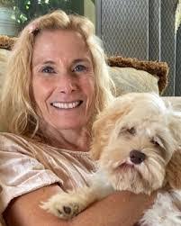 Vicki Asher's Instagram, Twitter & Facebook