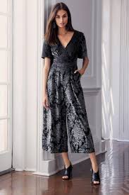 Que ce soit pour son premier noël ou pas, bébé a aussi le droit d'avoir sa tenue pour les fêtes. 1001 Idees Pour Trouver La Meilleure Tenue De Noel Pour Femme
