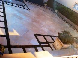 Travertine pavers come in many sizes and colors and are widely used in outdoor dining areas and patios, around pools, and on landscaped walkways. Mondo Grass Header Travertine Paving Mondo Grass Travertine Pavers