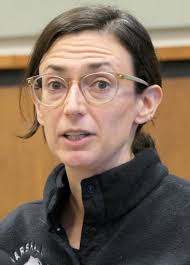 Commissioners, warden endorse building a smaller correctional facility