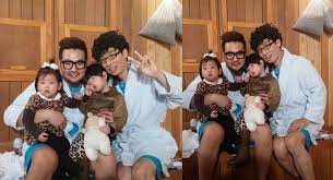 He has hosted several variety television shows in south korea, incl. Koreaboo On Twitter Yoo Jae Suk Takes A Photo With Kim Tae Woo And His Adorable Children On Happy Together 3 Http T Co Onnx4qdwz7 Http T Co Ygy2ehvazq