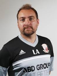 Hume hurt by opening round lapses