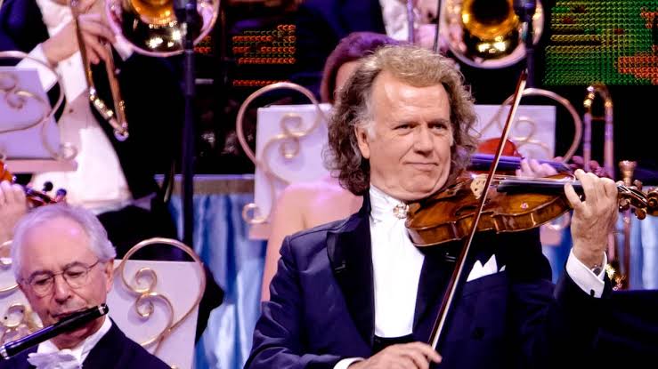 André Rieu doodverklaard in nepadvertenties: 'Het gaat gewoon prima met  hem' | Achterklap | NU.nl