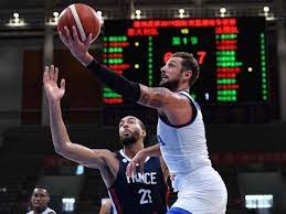 Italia e francia scendono sul parquet della saitama super arena in occasione del match valido per i quarti di finale del torneo di basket all'olimpiade di tokyo 2020.gli azzurri saranno chiamati a fare una vera e propria impresa per riuscire a battere la francia. Basket Italia Francia 80 82 Nuova Sconfitta In Amichevole Per Gli Azzurri Corriere It