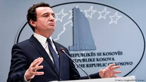 Kreu i lëvizjes vetëvendosje kandidat i këtij subjekti për kryeministër, albin kurti, ka hedhur votën e tij në fakultetin ekonomik në kryeqytet. Kosovo S Government Toppled Through No Confidence Vote Over Coronavirus Response News Dw 25 03 2020