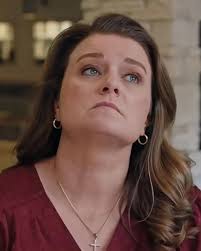 Robyn's words vs. her face. Such a hypocrite. ^ I guess you can't use  screenshoot when watching via HBOMax or Discovery Plus... but I am struck  by the preview for next