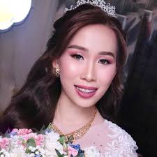 Indulge in holiday magic with our candles, reed diffusers, and room sprays  from our exclusive Paris Collection.✨—Beautifully packaged and perfect for  gifting.🎁 #ParisCollection https://aroma360.com/collections/gift-sets