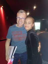 Scena aż kipiała od emocji, a trenerzy byli wyraźnie poruszeni. Sara Egwu James Dzielnie Studio Piosenki Smok Slubice Facebook