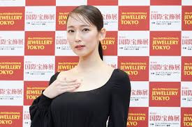 榊原郁恵から堀江しのぶ、広末涼子、ＡＫＢ48、吉岡里帆。水着はアイドルの通過儀礼である【宝泉薫】 (2023年6月28日) - エキサイトニュース