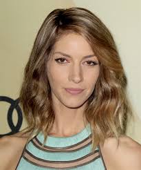 Dawn Olivieri Medium Wavy Light Golden Brunette Hairstyle with Light Blonde  Highlights