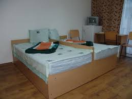 Facem călătoritul către cămin studențesc titu maiorescu mai ușor acesta fiind motivul de ce peste 930 milioane de utilizatori, inclusiv utilizatorii din bucuresti, au încredere în moovit ca cea mai bună aplicație de transport public. Student In Campus Iasi Articole Student Pe Net Portal De Socializare Studentesc