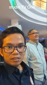 Menjalankan tugas kantor, @ BTV Berita Satu TV dan Sindo News TV. Jalankan  dengan baik. Ikuti iramanya, nikmati prosesnya, syukuri perjalanannya, dan  hiasi dengan kebaikan. Semoga berkah dan manfaat bagi sesama. Habis