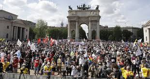 La manifestazione si svolgerà domenica 16 maggio dalle 16. Maxi Assembramento Per Il Ddl Zan A Milano Stavolta Alla Sinistra Va Bene Il Tempo