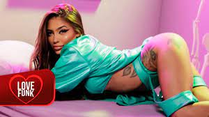 Little Smoking - La Pinche Nasty (Video Oficial) : r/SexyMusicVideos
