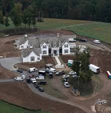 Apr 18, 2021 · carrie underwood is putting her faith on display. Take A Look Through Carrie Underwood S Gorgeous Mega Mansion Page 30 Of 51 Parent Influence