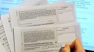 Studenten bekommen die förderung frühestens von dem monat an, in dem. Ab Wintersemester 2016 2017 Was Sich In Gelddingen Fur Studenten Andert Campus Ard Alpha Fernsehen Br De