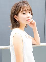 stories ボブディ 20代 30代におすすめ大人かわいいモテ 愛され オフィス コンサバ ナチュラルワンレン 斜め前髪 流し前髪 ベージュグレージュマーメイドアッシュ ヘアサロン予約 ozmallビューティ スタイリスト 大人 ヘアスタイル ヘアスタイル