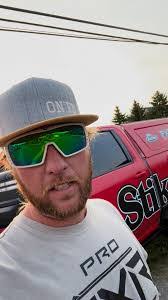 Brandon Bumgardner's Instagram, Twitter & Facebook