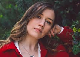 Francesca Morris's Instagram, Twitter & Facebook