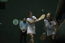 Pau accueille les championnats du monde de pelote basque du 1er au 10 octobre. Championnats Du Monde De Pelote Barcelone 2018 La Selection Francaise La Plus Medaillee