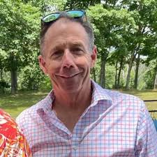 Casey Hooper (@hoophereheis)